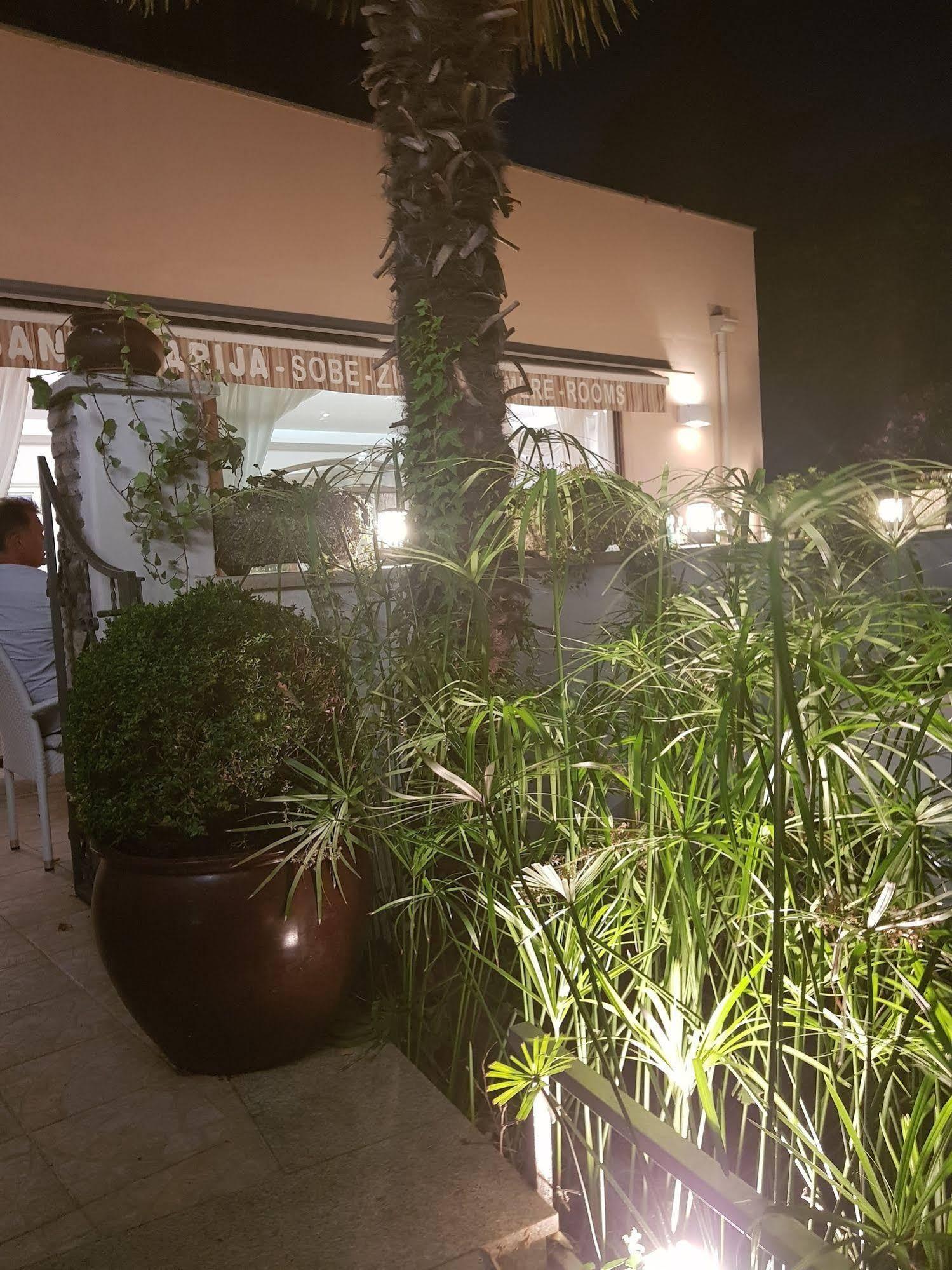 Boutique Hotel Santa Maria Novigrad  ภายนอก รูปภาพ