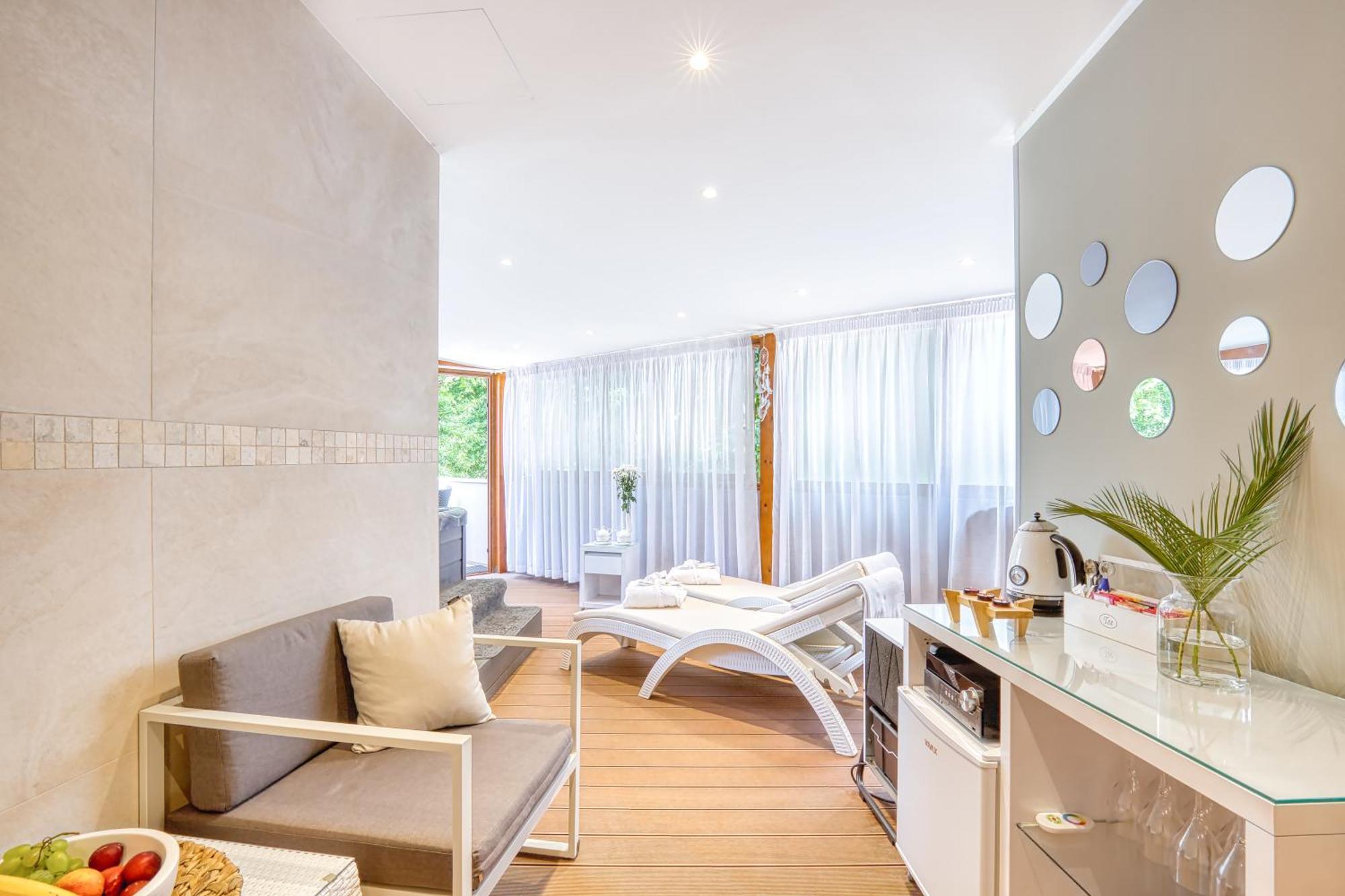 Boutique Hotel Santa Maria Novigrad  ภายนอก รูปภาพ