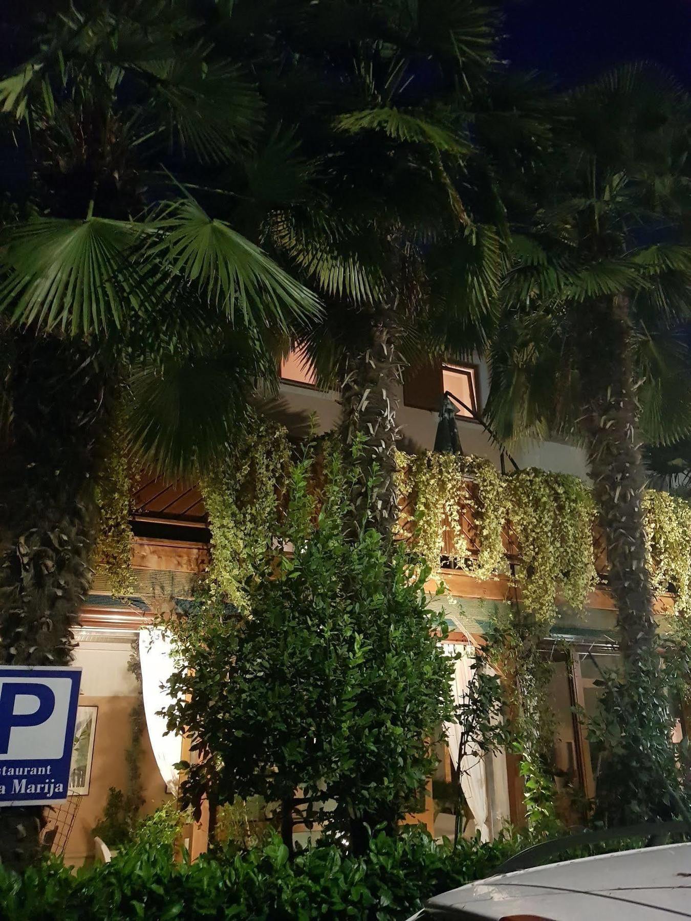 Boutique Hotel Santa Maria Novigrad  ภายนอก รูปภาพ